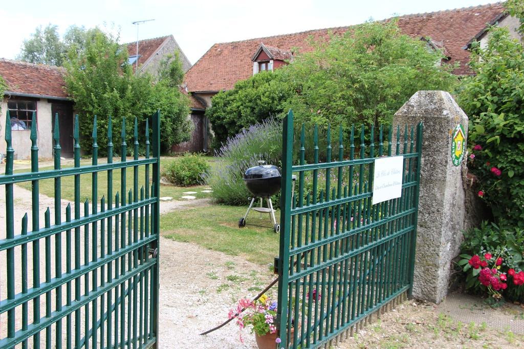 Le Clos De Chatres Oisly Dış mekan fotoğraf