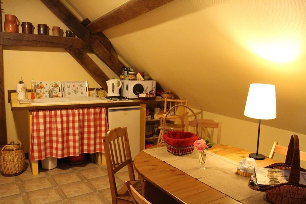 Le Clos De Chatres Oisly Dış mekan fotoğraf